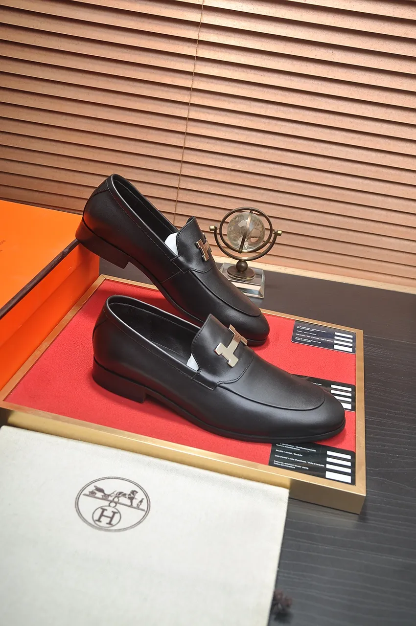Men's shoes 💰500💶[HERMES] (cowhide lining)🍀Italian top luxury🍀He does not pursue novel styles and gorgeous colors, but attracts the favor of successful men with his flawless, elegant and classic style! This very, very comfortable, simple and stable style makes it easy to match any style! The pattern is absolutely 1:1 refined from the original case, and we strive for excellence in materials, imported cowhide + cowhide lining💪💪💪extraordinary texture👍! .Black brown code number: 38 to 45 (45 customized)